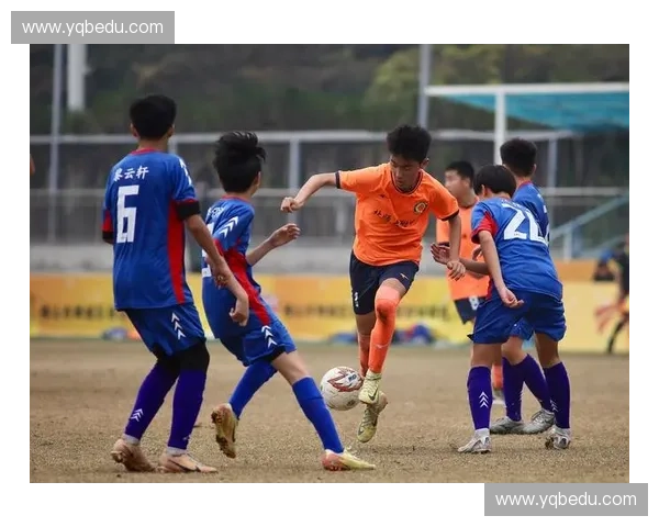 全国高校足球联赛激燃开赛青春绿茵赛场见证大学生拼搏荣耀